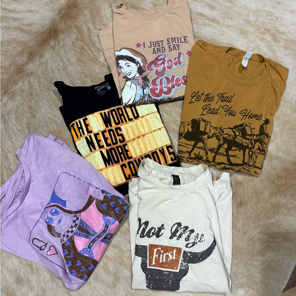 Western Graphic Tee Bundle/Lot